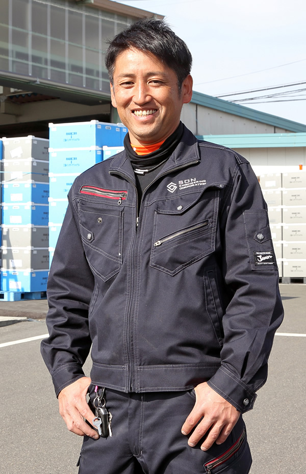 写真:代表取締役 岡部 貴光